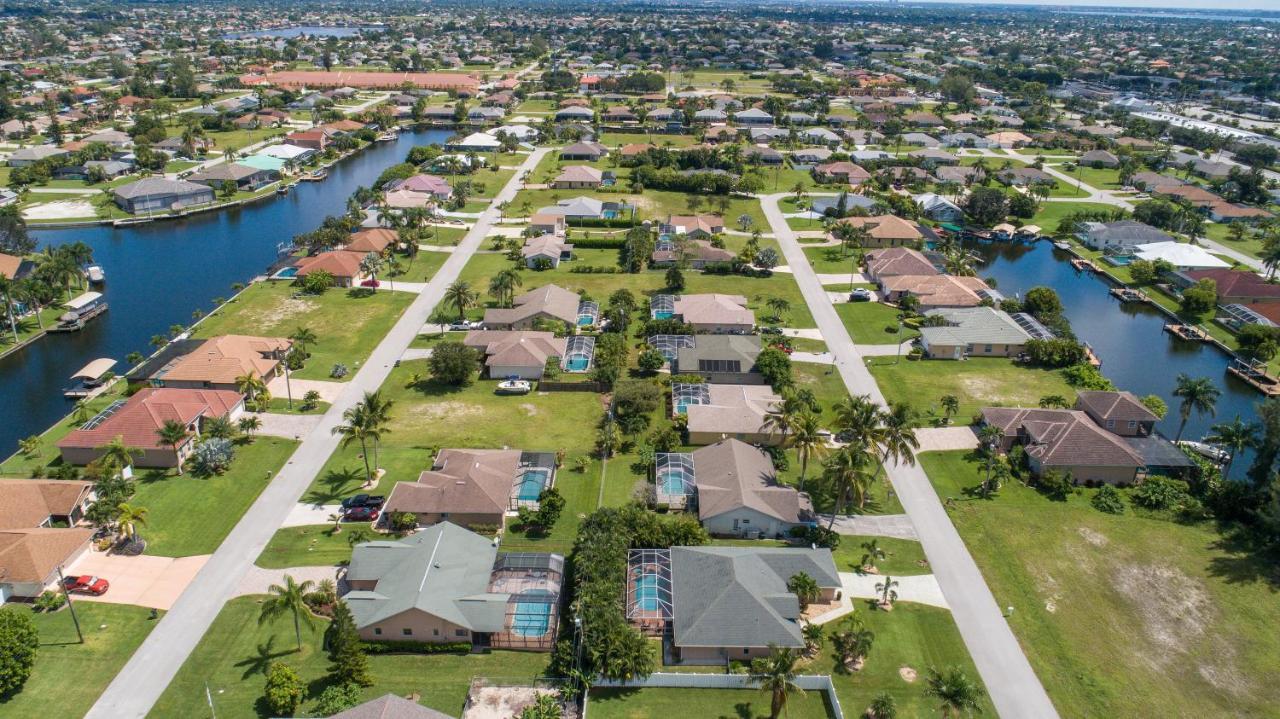 Luxury Home, Hot Tub, Heated Pool, Tiki Bar - Villa Spain Cape Coral Zewnętrze zdjęcie
